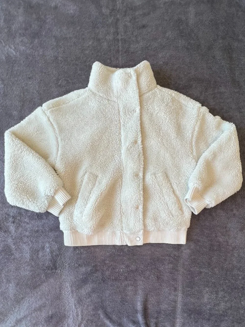 ALO YOGA Sherpa Varsity Bomber Jacket Size Small Ivory Off White Full Zip Coat